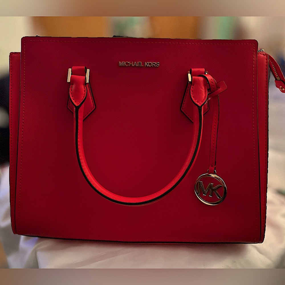 Michael Kors Coral purse